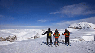 Skiing in uttarakhand
